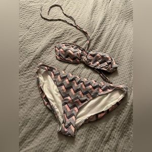 ☀️ Junior’s Bikini- SZ Medium